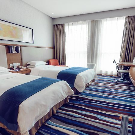 Holiday Inn Express Chongqing Guanyinqiao By Ihg Dış mekan fotoğraf