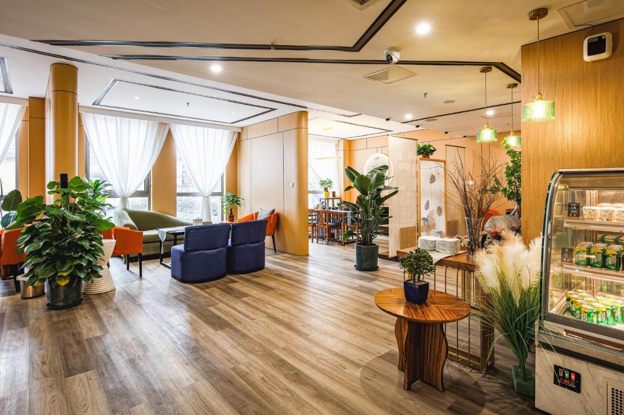 Holiday Inn Express Chongqing Guanyinqiao By Ihg Dış mekan fotoğraf