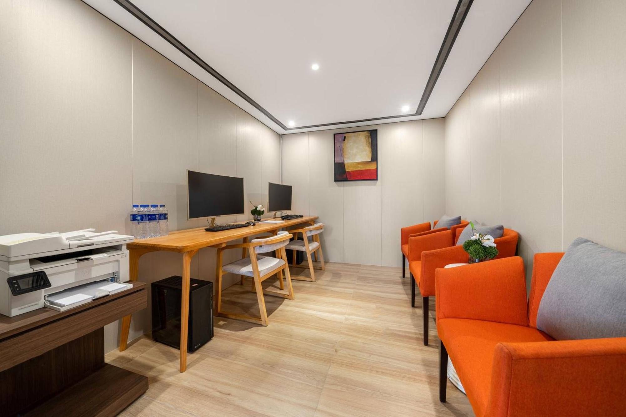 Holiday Inn Express Chongqing Guanyinqiao By Ihg Dış mekan fotoğraf