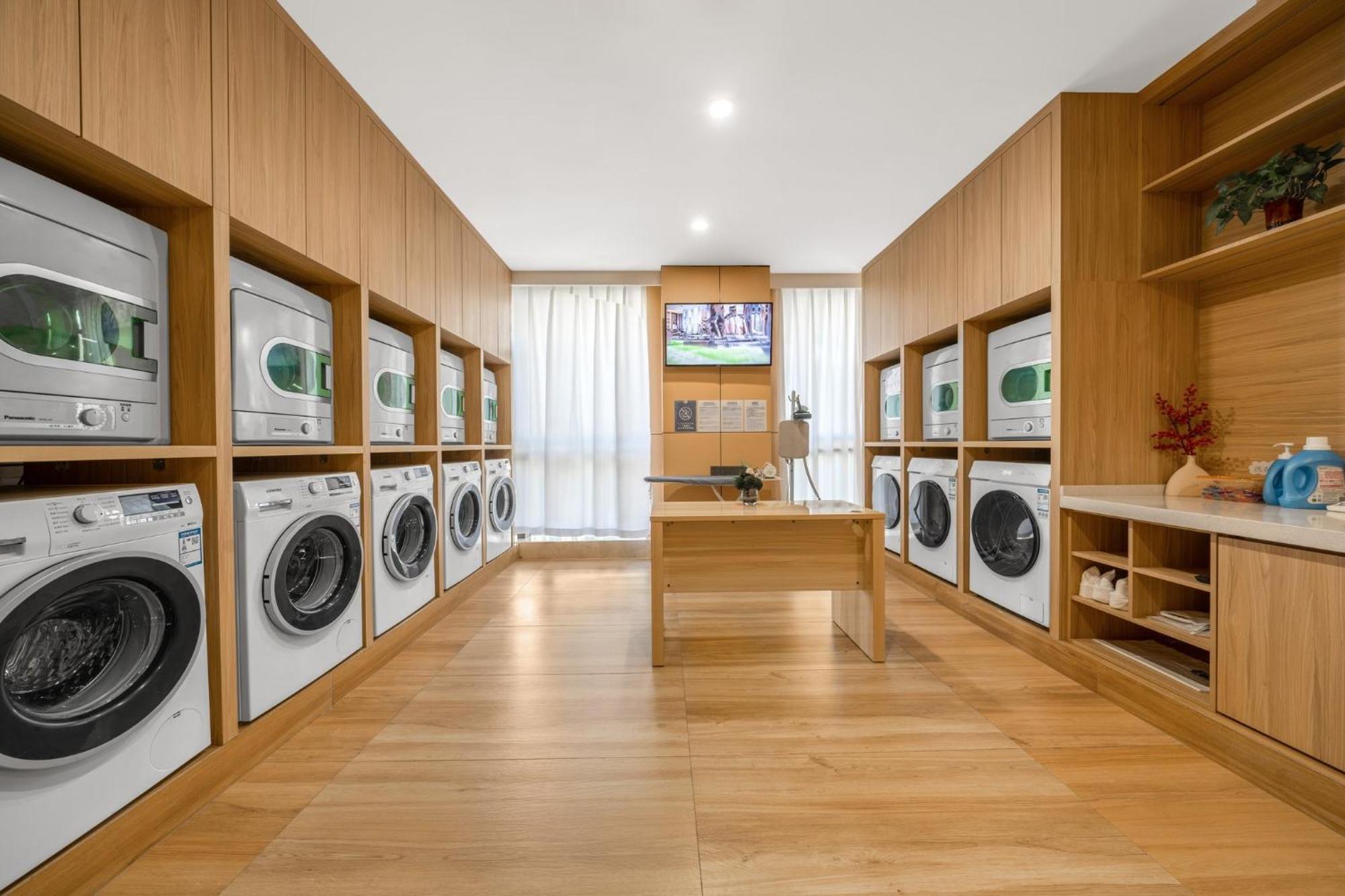 Holiday Inn Express Chongqing Guanyinqiao By Ihg Dış mekan fotoğraf