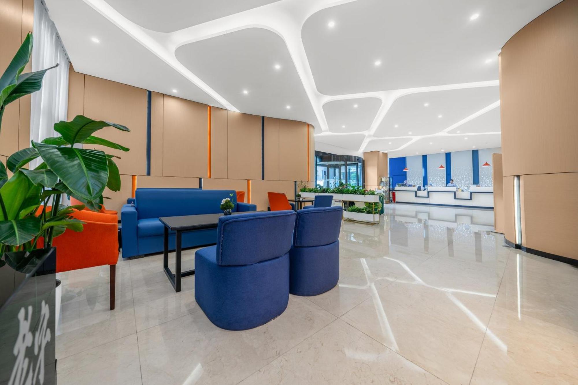 Holiday Inn Express Chongqing Guanyinqiao By Ihg Dış mekan fotoğraf